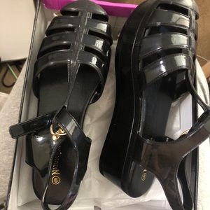 Black Platform Jelly Sandals
